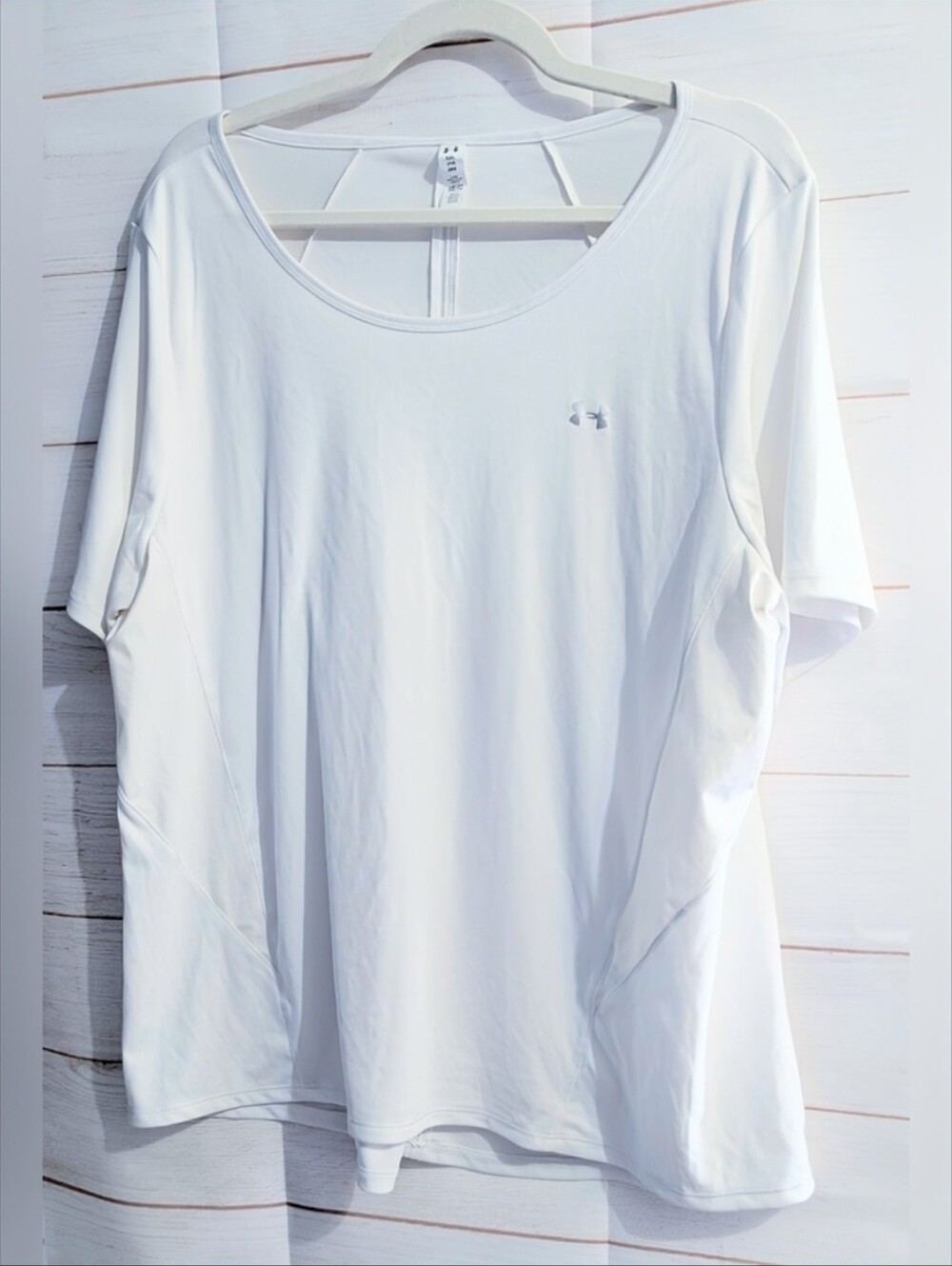 Under Armour White Women's Performance Short Sleeve Tee Size XXL